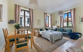 P&O Apartments Old Town